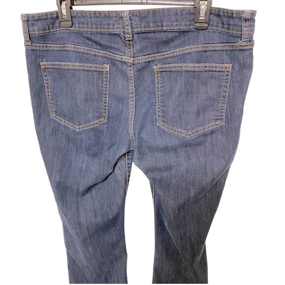 Old Navy The Diva Women’s Straight Leg Jeans - Picture 4 of 6